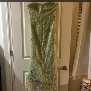 Elegant Green Floral Lace Dress